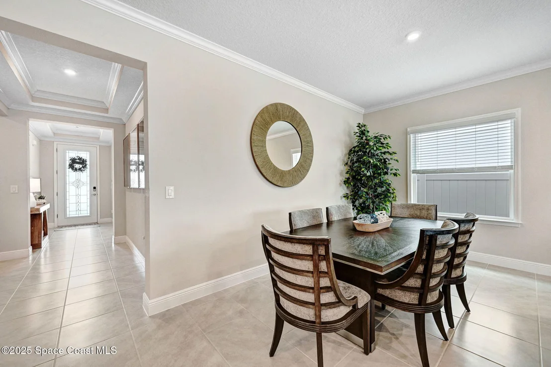 Photo of 2452 Carrick Street