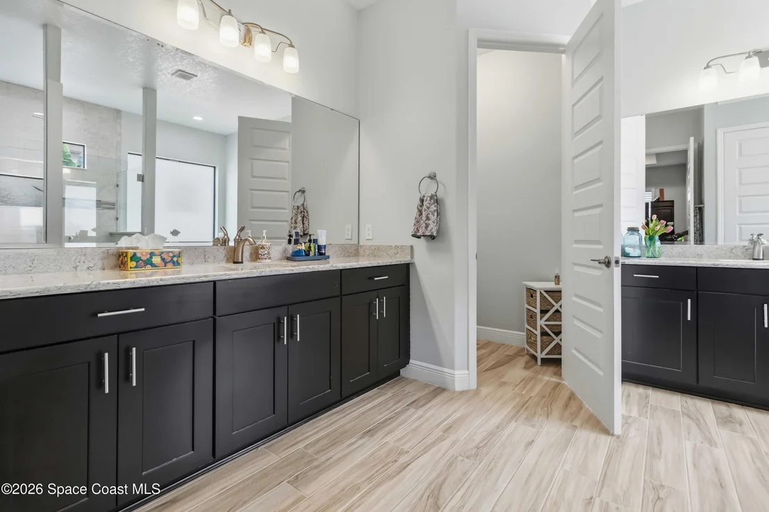 Photo of 7966 Wyndham Drive