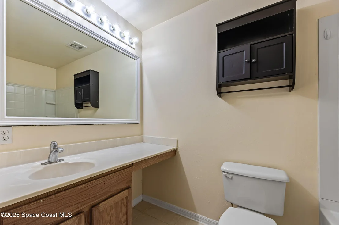 Photo of 1012 Ray Road SE