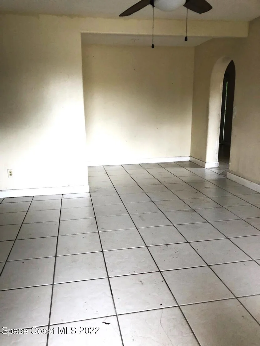 Photo of 2932 Lawrence Drive