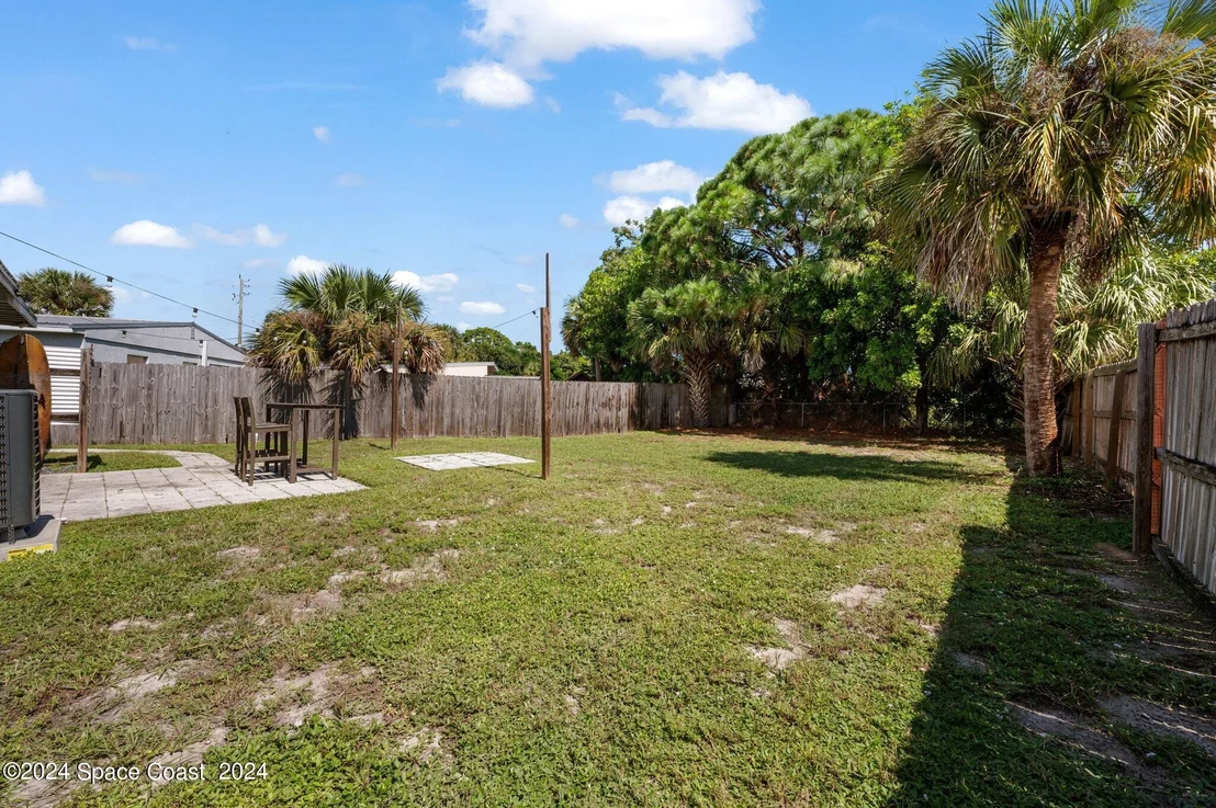 Photo of 601 Gardenia Drive