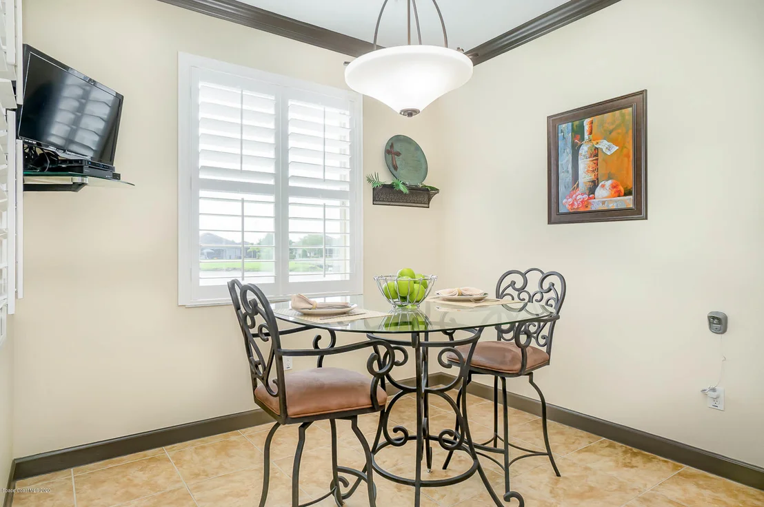 Photo of 3325 Sansome Circle