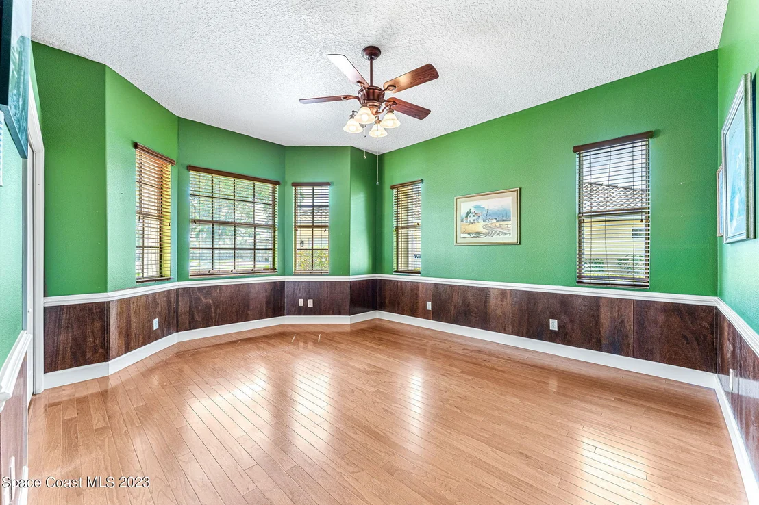 Photo of 1368 Centennial Way