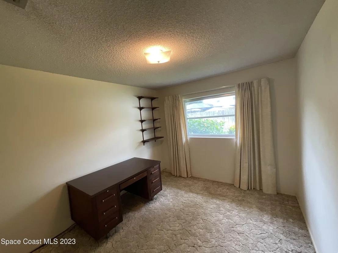 Photo of 918 Kings Post Road
