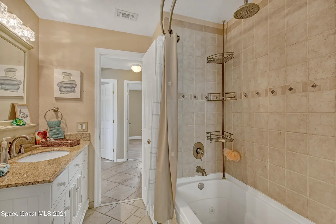 Photo of 444 Sparrow Drive