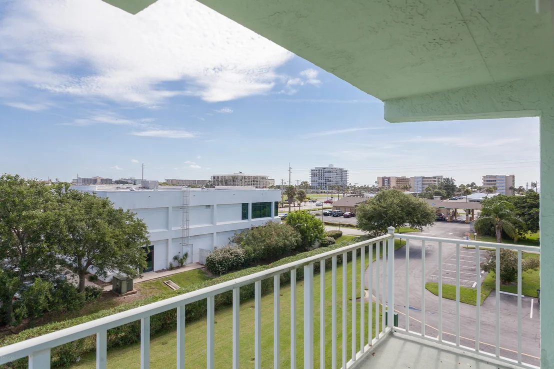 Photo of Unit 2405 at 1750 Commodore Boulevard