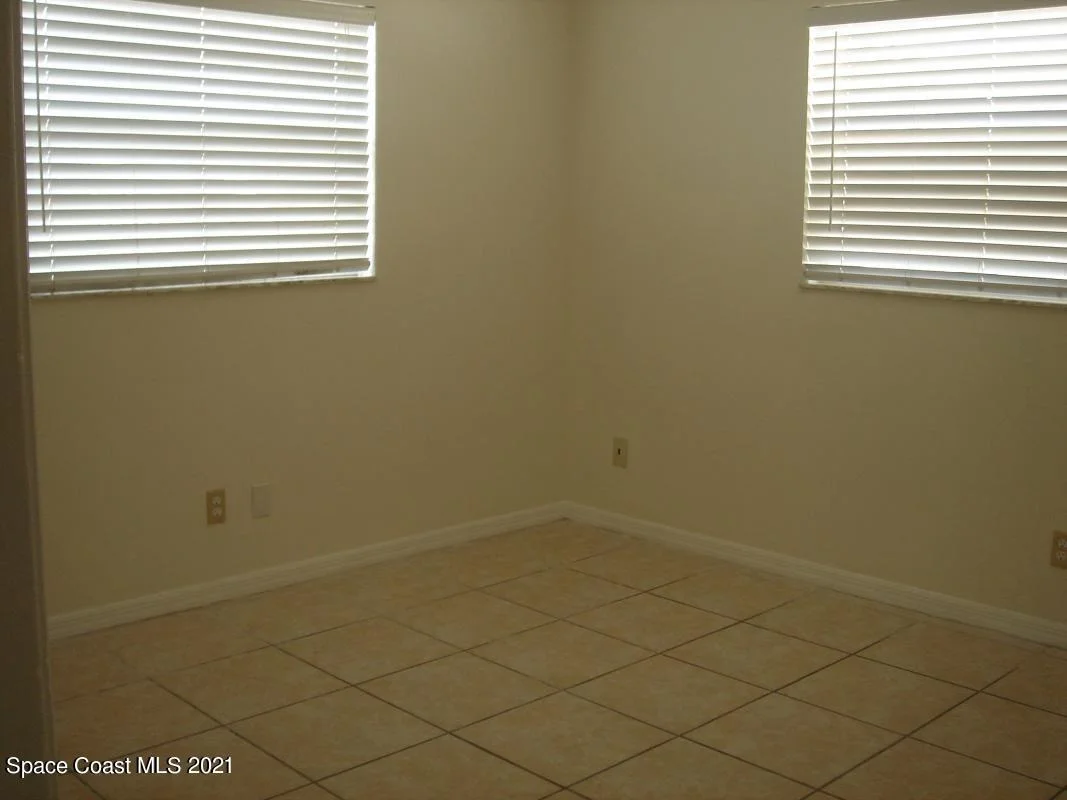 Photo of 725 Palm Drive