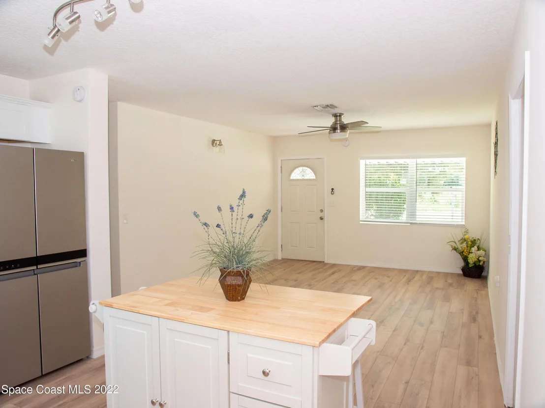 Photo of 1034 Carlton Drive