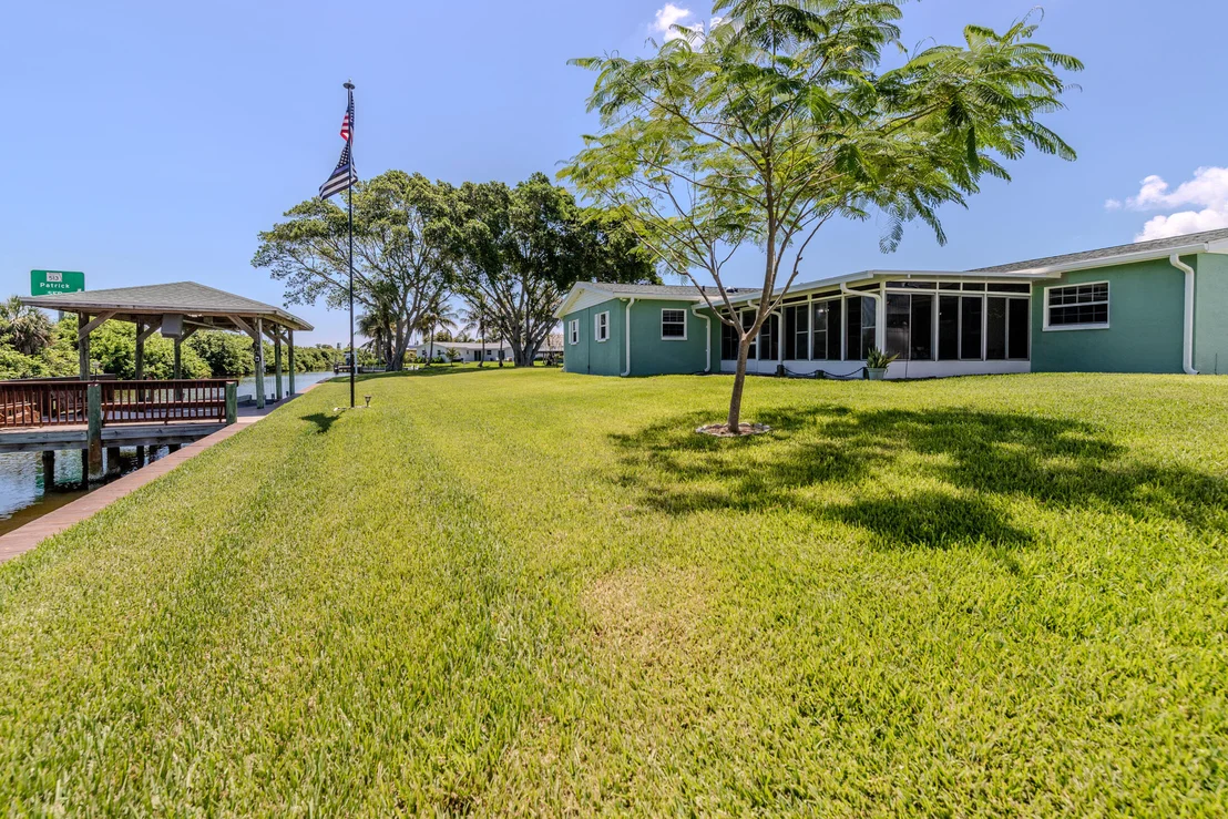 Photo of 449 Sparrow Drive