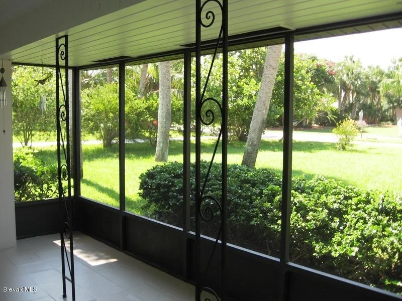 Photo of 404 Sunset Boulevard