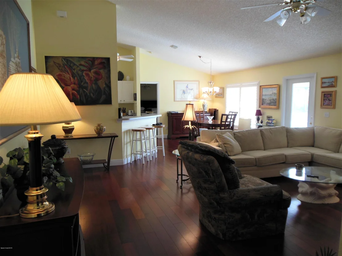 Photo of 1650 Whitman Drive