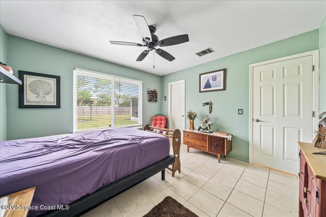 Photo of 712 Brevity Avenue NE
