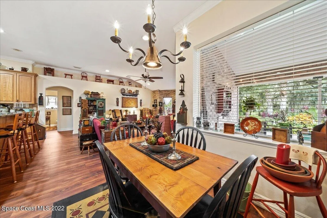 Photo of 2372 Woodfield Circle