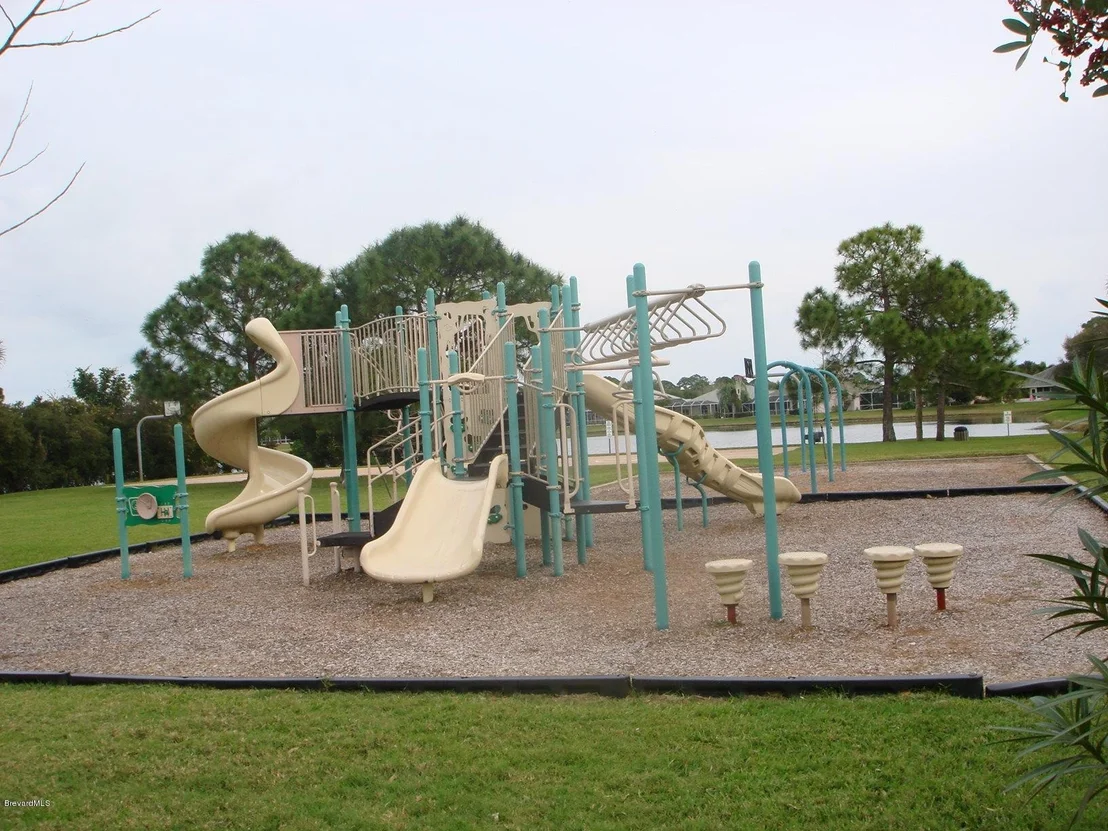 Photo of 1275 Starling Way