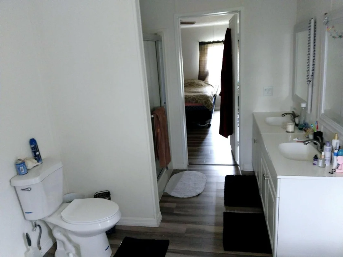Photo of 2552 Haverhill Road NE