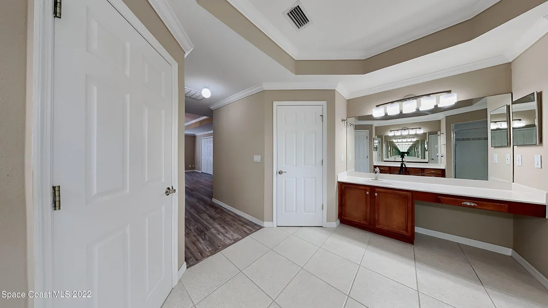 Photo of 2560 Summer Brook Street