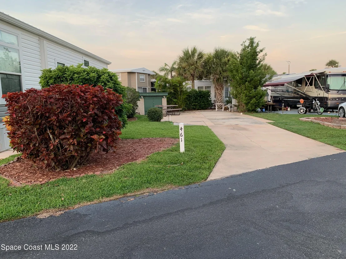 Photo of 461 Galaxy Lane