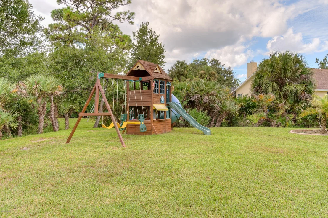 Photo of 4587 Canard Road