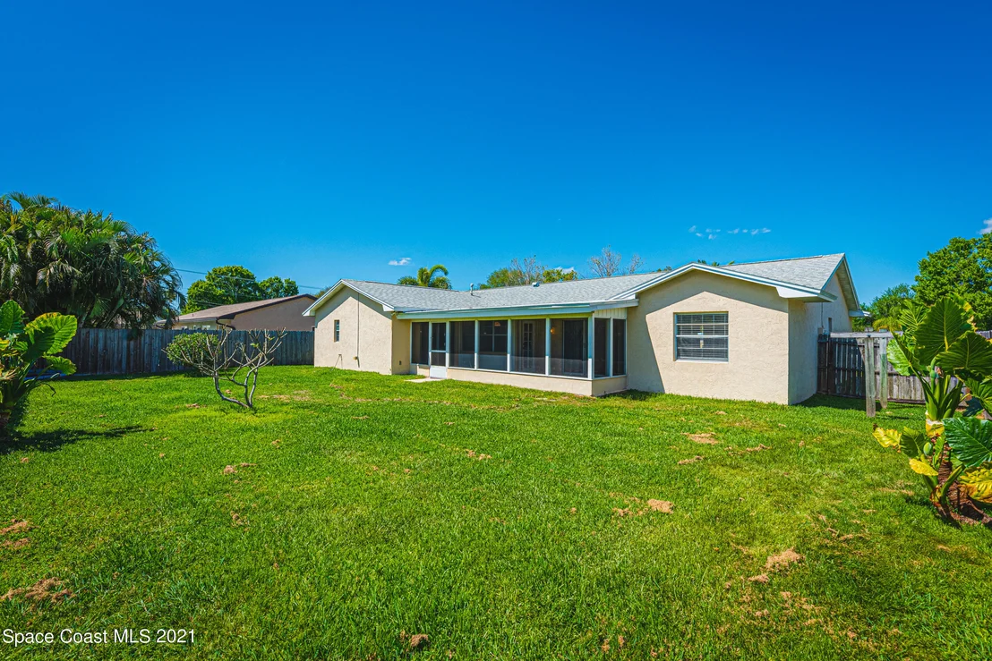 Photo of 2021 Tallpine Road