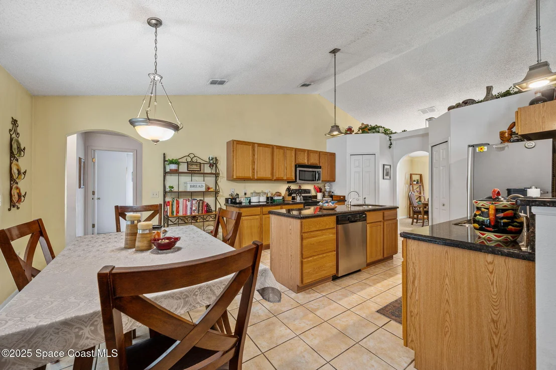 Photo of 6519 Bamboo Avenue