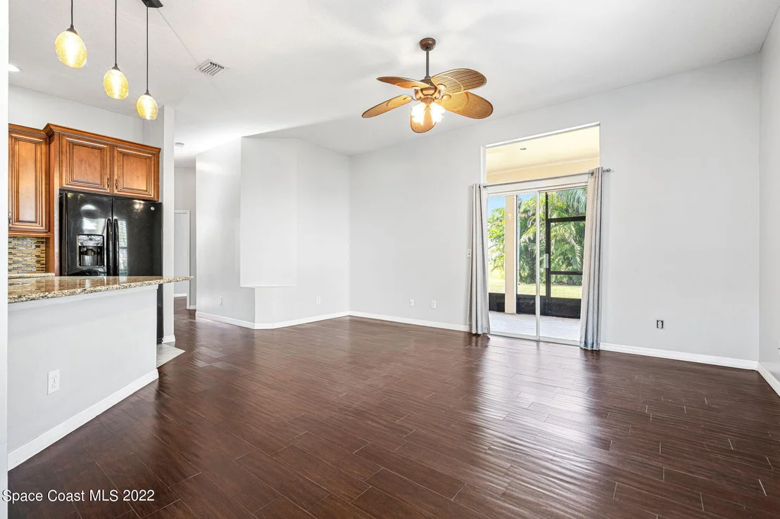 Photo of 7031 Hammock Trace Drive