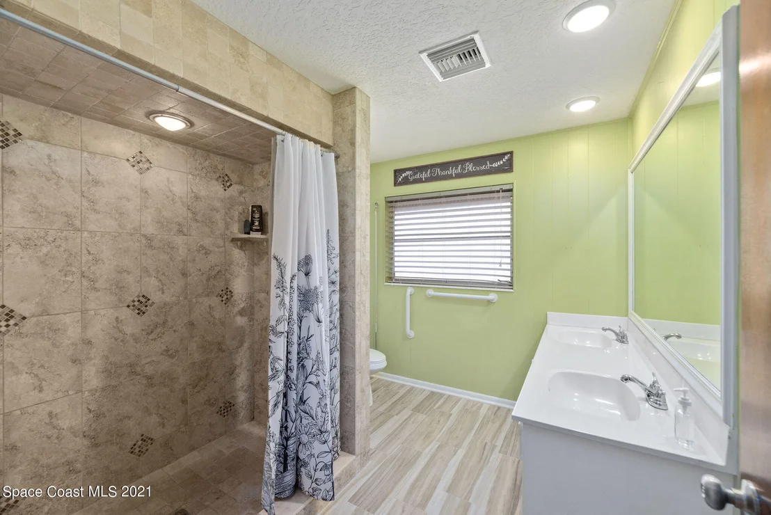 Photo of 616 Hibiscus Trail