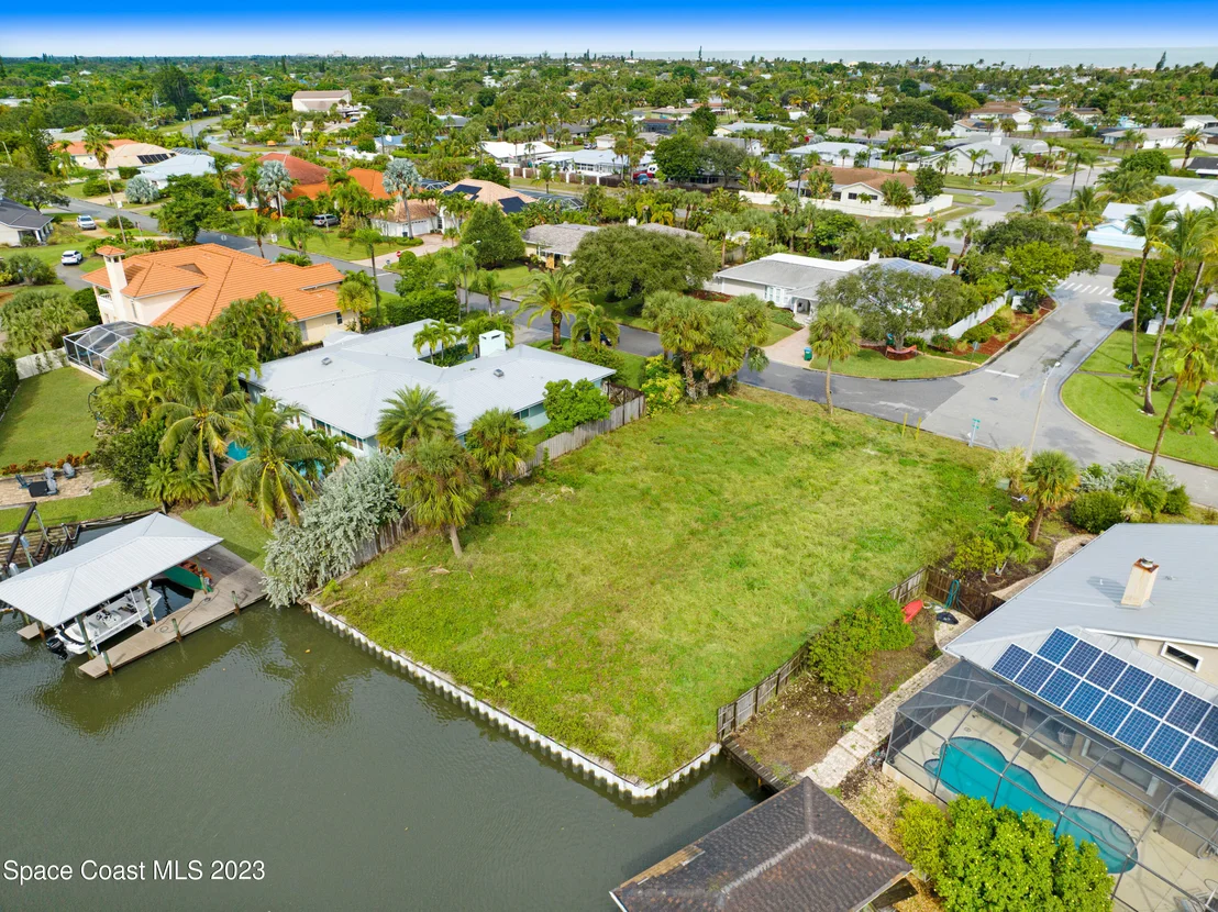 Photo of 394 River View Lane