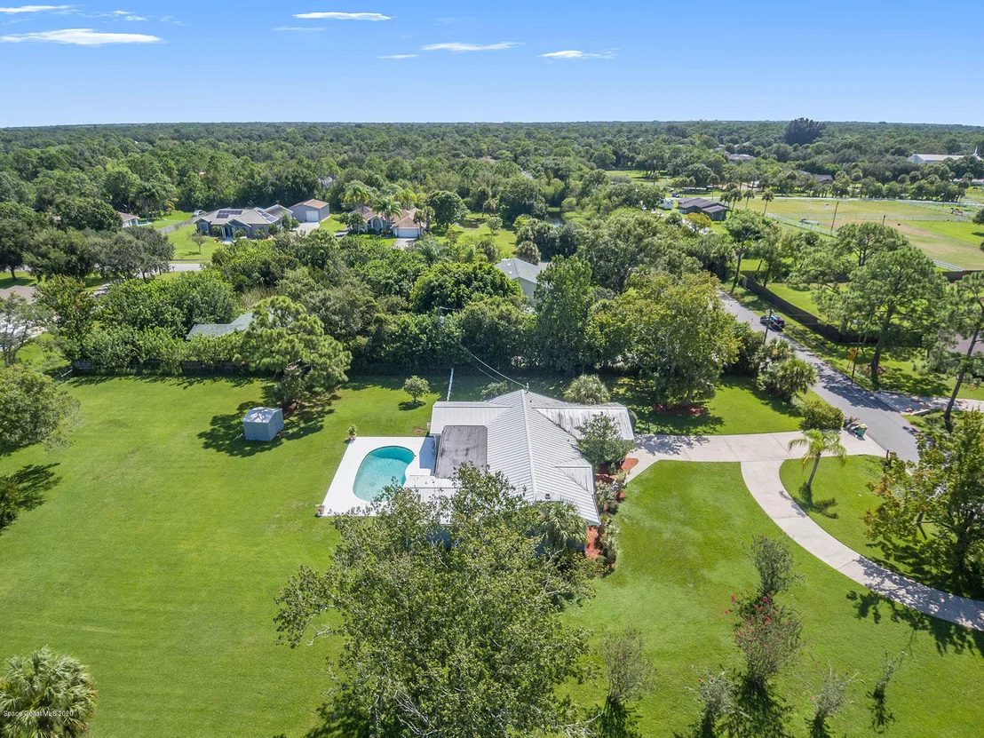Photo of 4230 Lakeglen Drive