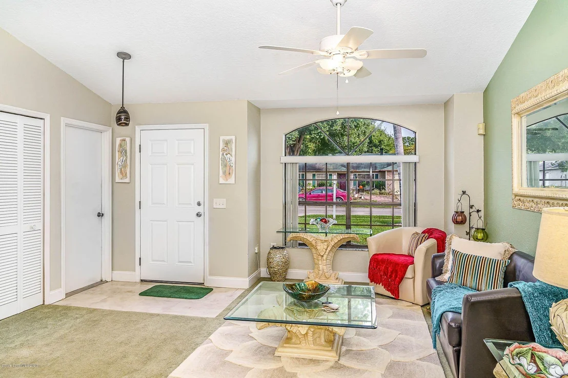 Photo of 857 Spirea Drive