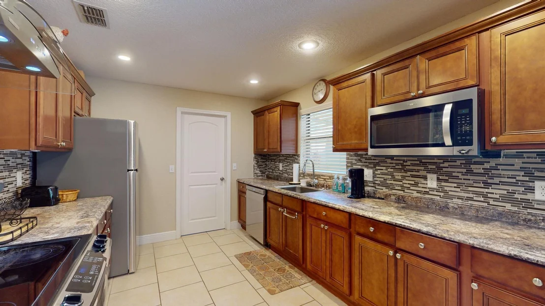 Photo of 112 E Haven Drive