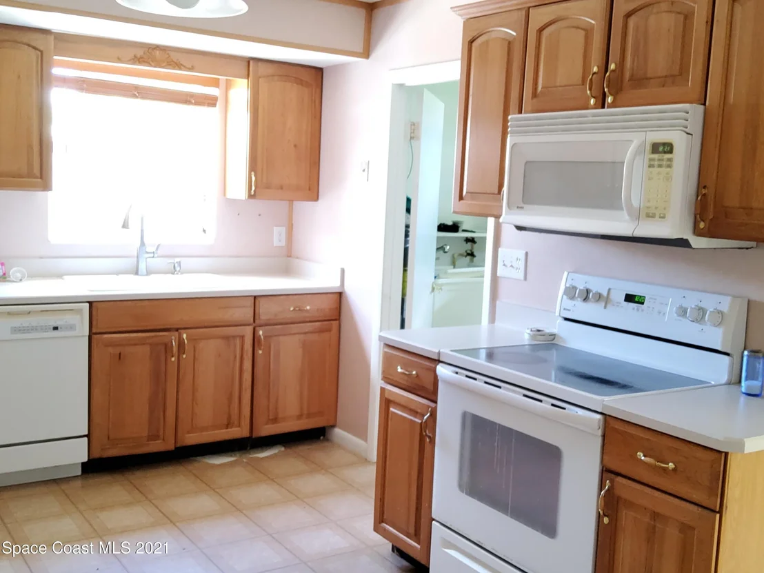 Photo of 1595 Breeze Lane