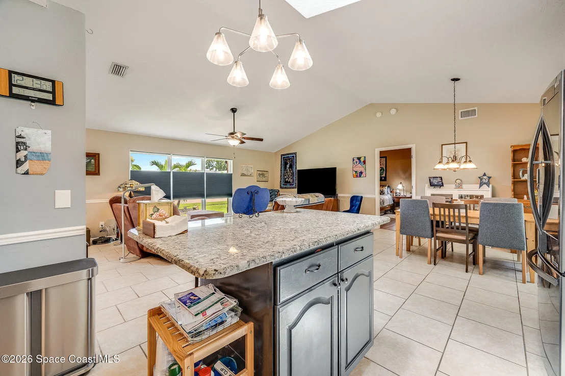 Photo of 2626 Nobility Avenue
