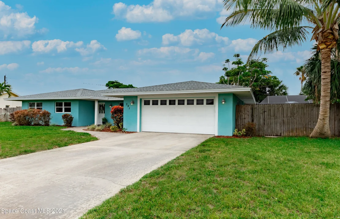 Photo of 391 Riverview Lane