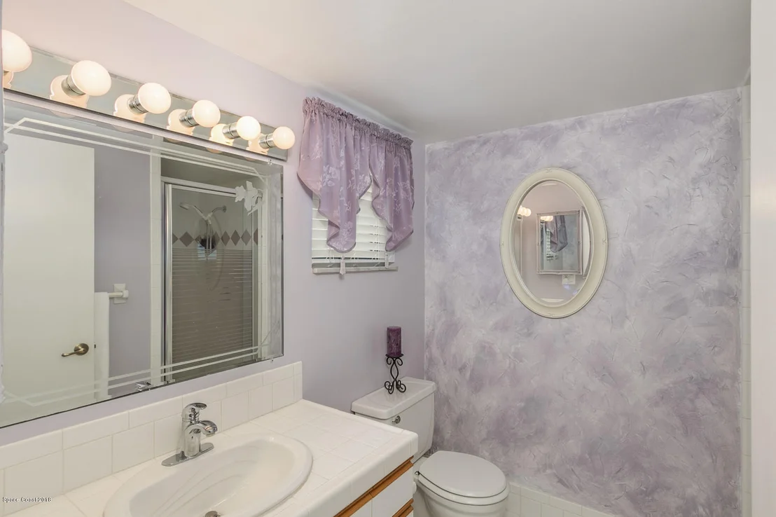 Photo of 449 Thrush Drive
