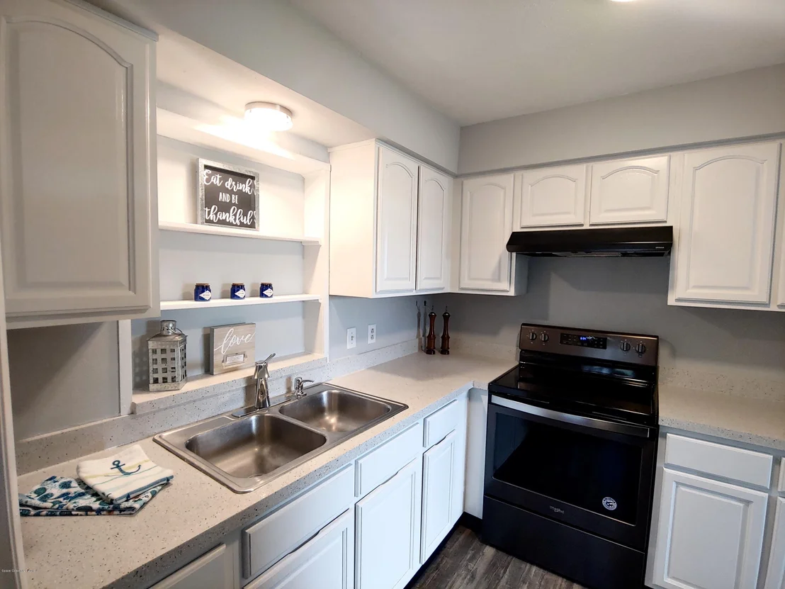 Photo of 1281 Estridge Drive