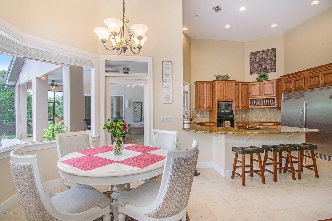 Photo of 717 Oak Park Drive