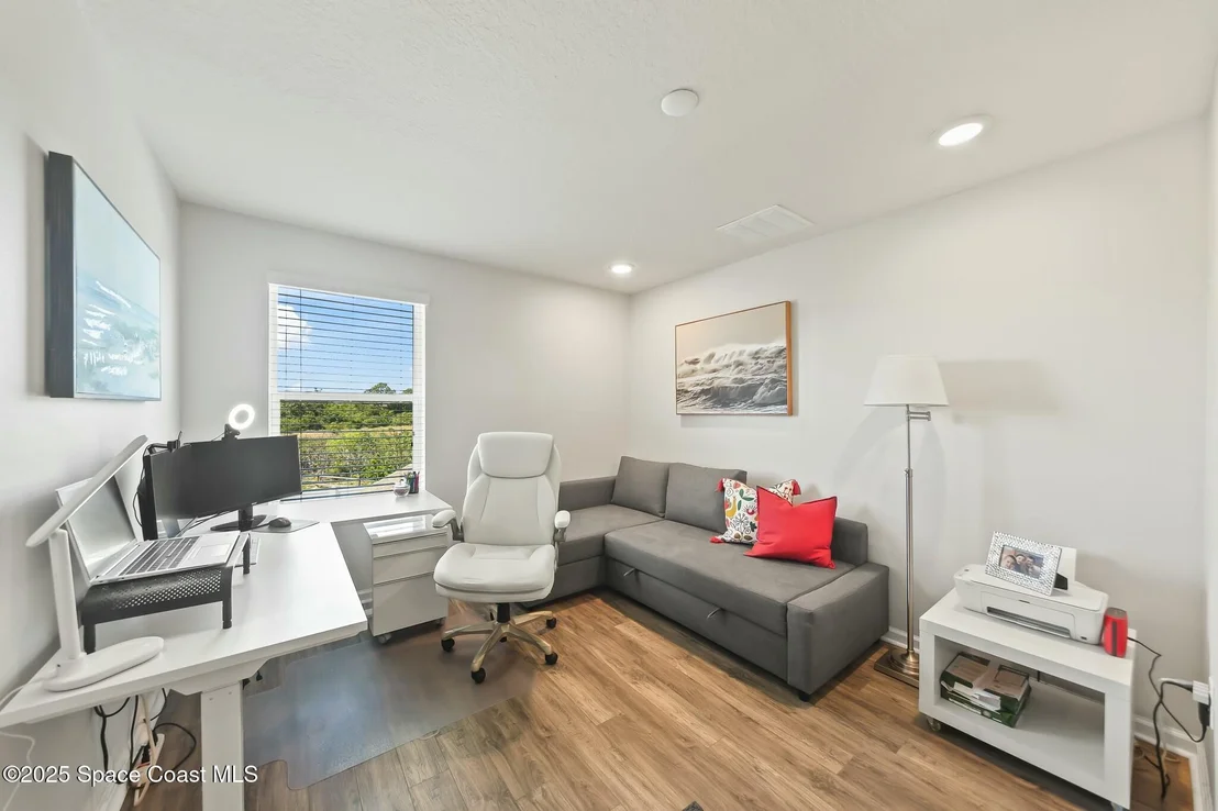 Photo of 1032 Peta Way