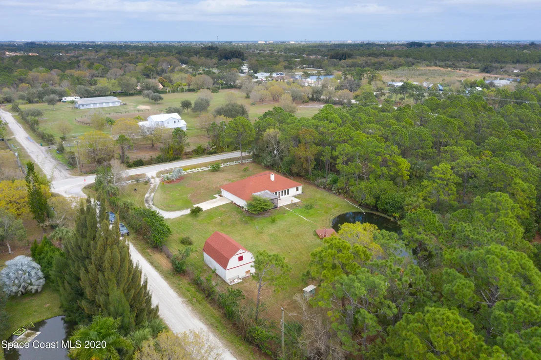 Photo of 1531 Hall Road
