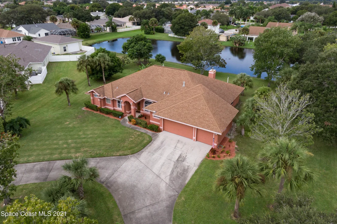 Photo of 1225 Salmonberry Place