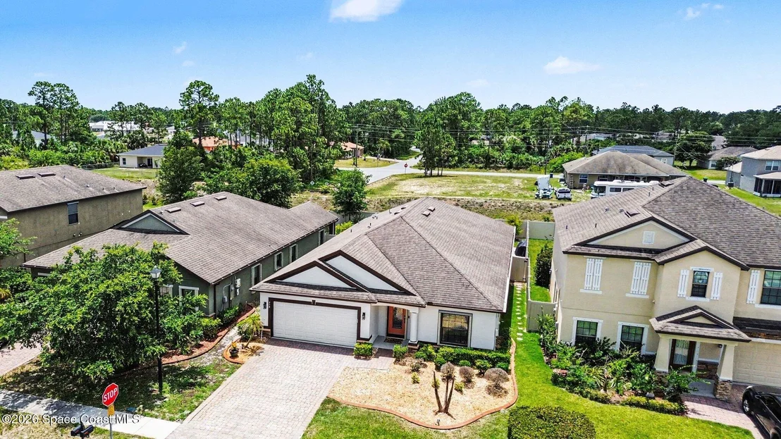 Photo of 970 Dillard Drive SE