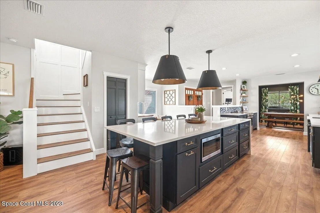 Photo of 520 Whispering Pines Circle