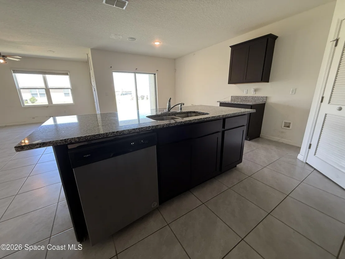 Photo of 1345 Valley View Avenue