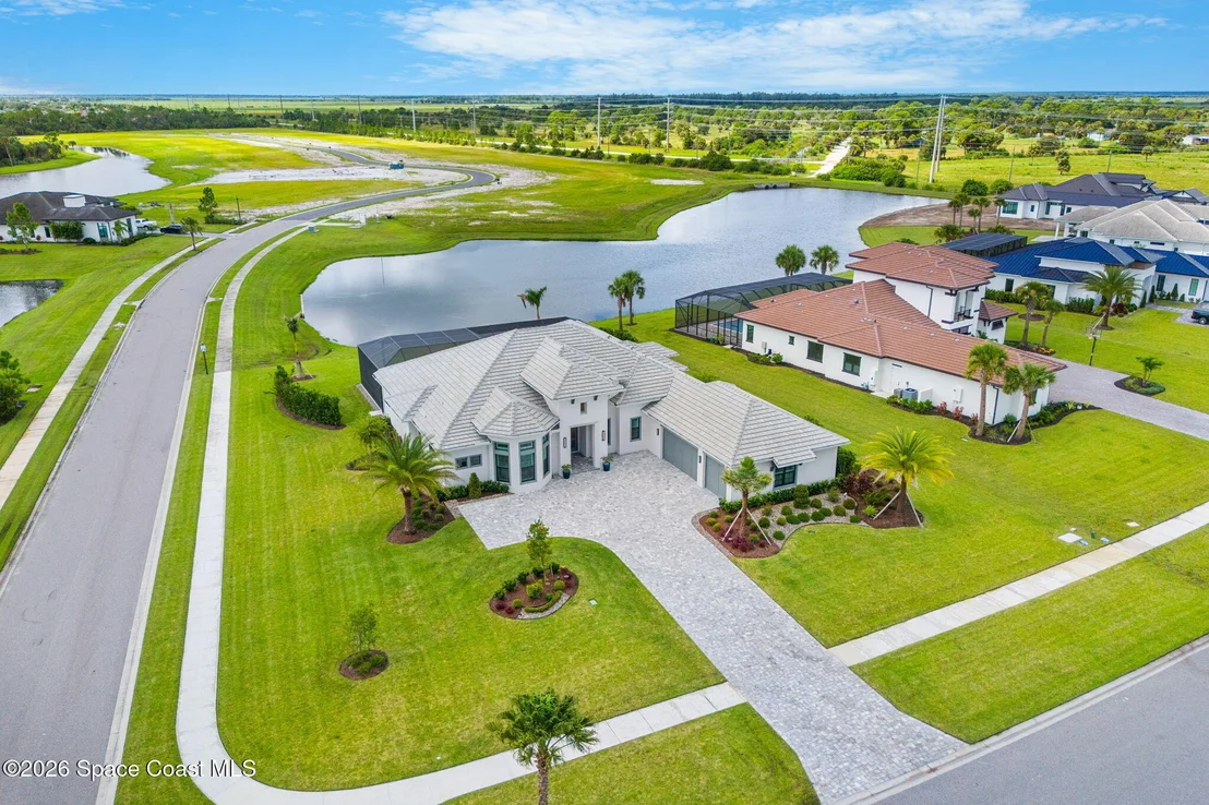Photo of 3739 Lake Adelaide Place