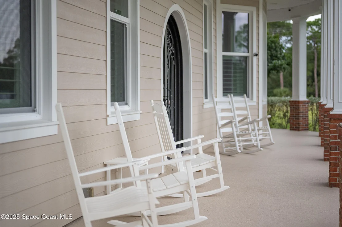 Photo of 4236 Hield Road NW