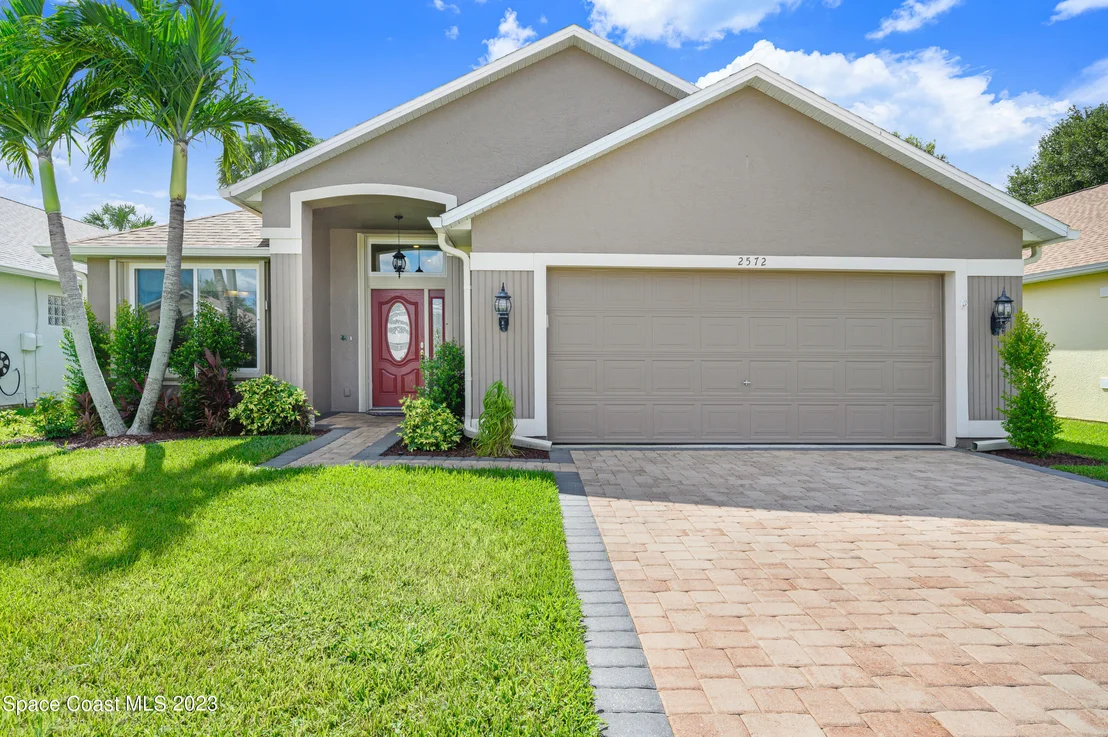 Photo of 2572 Ventura Circle