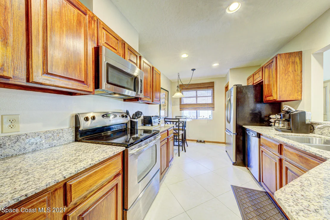 Photo of 873 Ridge Lake Drive