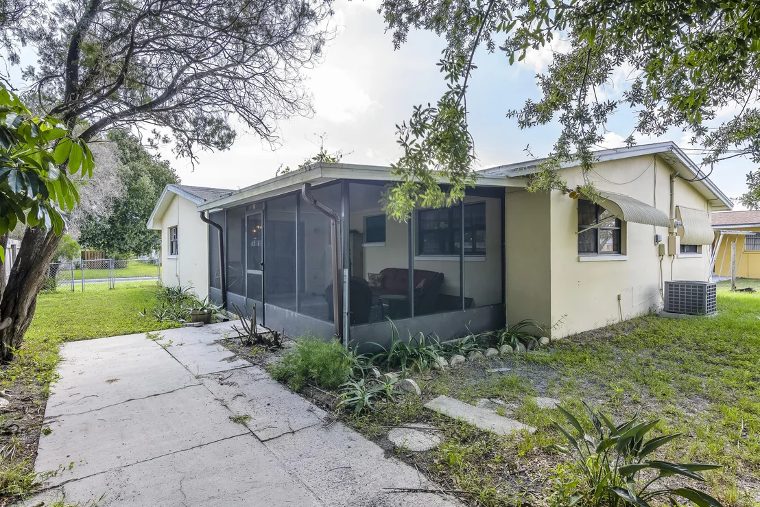 Photo of 570 Teak Drive