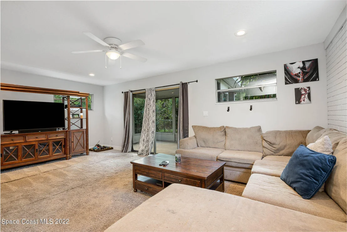 Photo of 1106 Basalona Drive