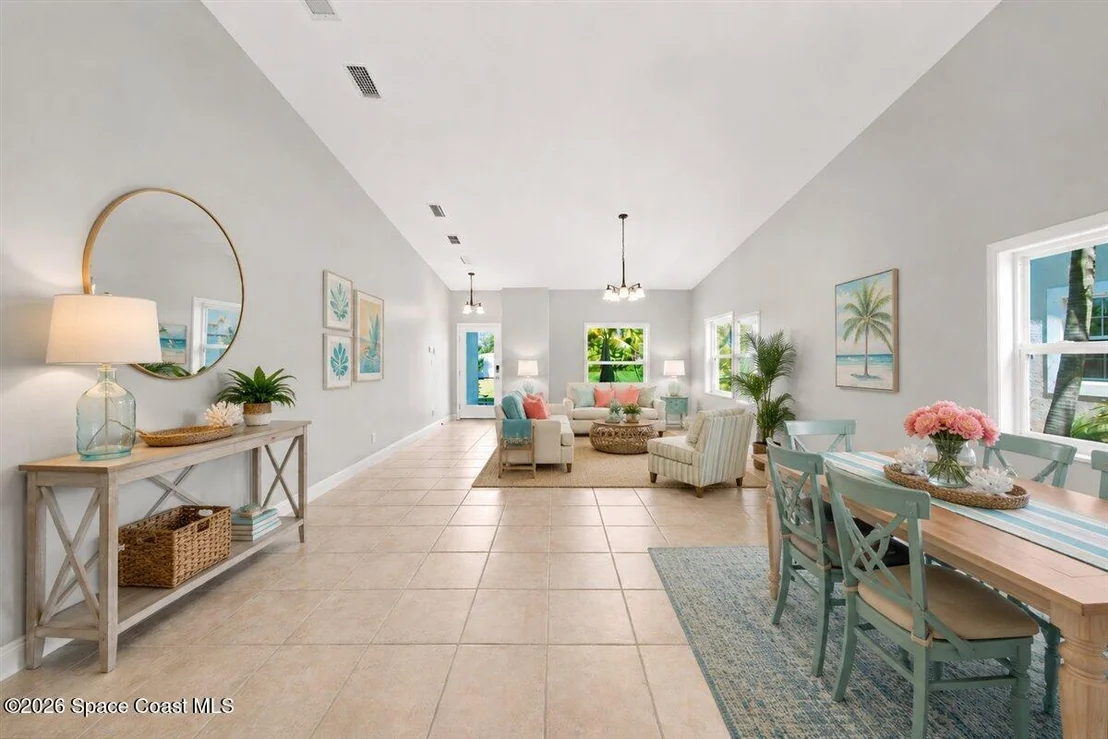 Photo of 195 River Drive