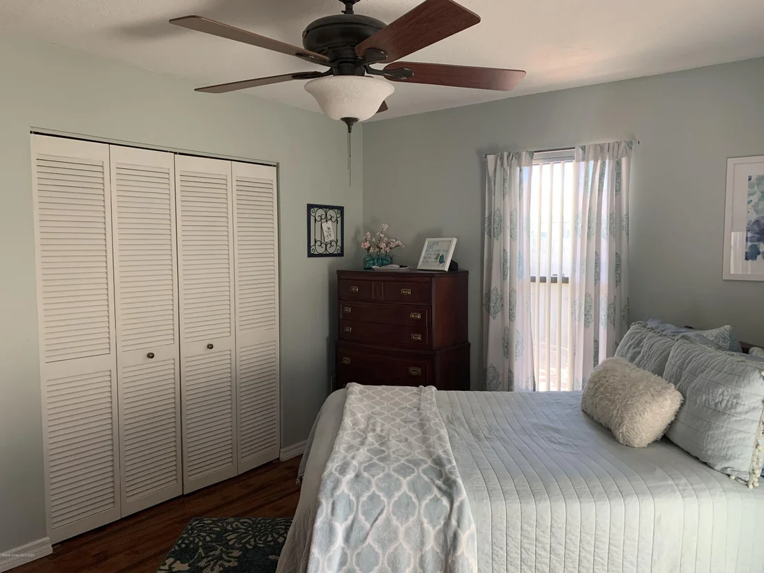 Photo of 5275 Devon Street